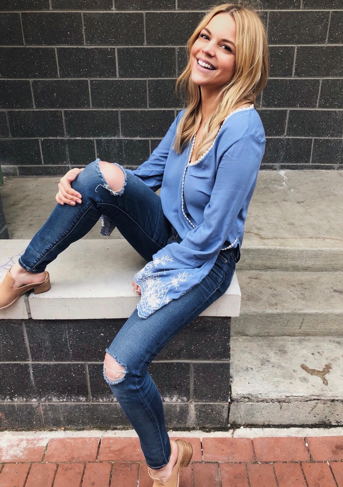 Shop The DC Darlings favorite looks for Spring South Moon Under! View the clothing, shoes, and accessories we purchased from a variety of brands. 